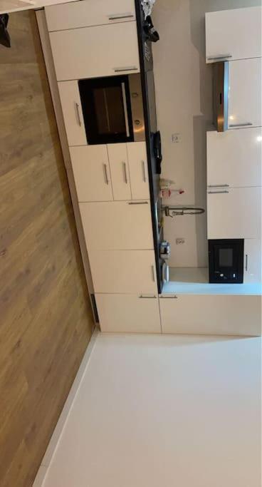 Lovely 1 Private Bedroom With Garden View Rotterdam Exterior photo